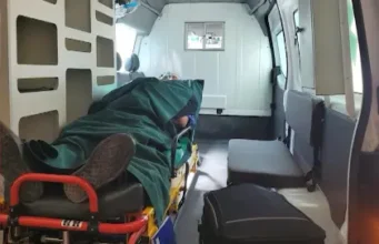 DIPUTADO CRUCEÑO DE LA ALIANZA UNIDAD ES GOLPEADO BRUTALMENTE POR BLOQUEADORES CUANDO SE DIRIGÍA AL AEROPUERTO DEL ALTO