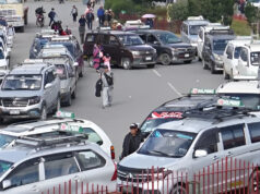 CHOFERES DE LA PAZ ANUNCIAN PARO INDEFINIDO POR INCUMPLIMIENTO EN LA CALIDAD DE LA GASOLINA Y RESARCIMIENTOS