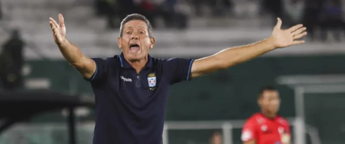 MAURICIO SORIA RENUNCIA A BLOOMING EN MEDIO DE TENSIONES INTERNAS Y CRÍTICAS AL PLANTEL