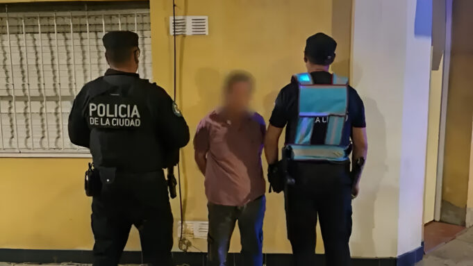 RESCATAN A MUJER BOLIVIANA QUE HABRÍA SIDO SECUESTRADA Y OBLIGADA A TRABAJAR EN TALLER CLANDESTINO EN BUENOS AIRES