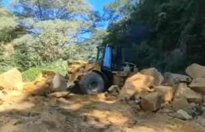 ABC DISPONE EL CIERRE DEL TRAMO LA ANGOSTURA – SAMAIPATA TRAS DESPRENDIMIENTO DE ROCAS
