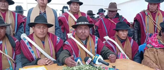DIRIGENTES DE LA FEDERACIÓN TÚPAC KATARI RECHAZAN EL DIÁLOGO Y EXIGEN LA RENUNCIA DE RODRIGO PAZ