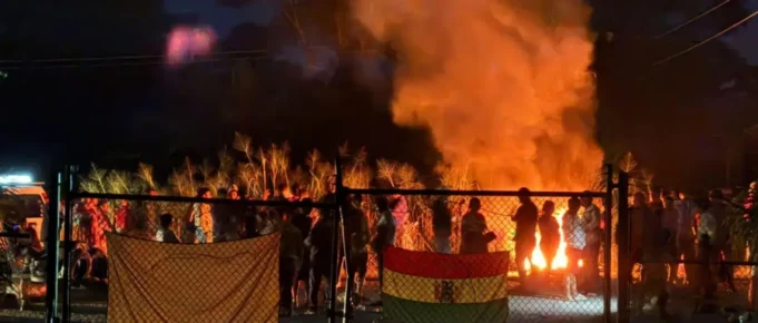 COCALEROS MANTIENEN VIGILIA EN UMOPAR DE CHIMORÉ ANTE SUPUESTO PLAN PARA CAPTURAR A EVO MORALES