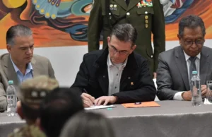 RODRIGO PAZ PROMULGA LA LEY DE ESTADOS DE EXCEPCIÓN EN MEDIO DE LA ESCALADA DE CONFLICTOS Y BLOQUEOS