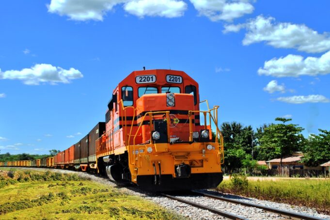 FERROVIARIA ORIENTAL EXHIBE EN EXPOLOGÍSTICA TODO SU POTENCIAL DE SERVICIO AL COMERCIO EXTERIOR DE BOLIVIA