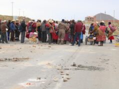 CAMPESINOS DE LA PAZ RATIFICAN BLOQUEOS, RECHAZAN EL DIÁLOGO Y MANTIENEN SU PEDIDO DE RENUNCIA DE RODRIGO PAZ