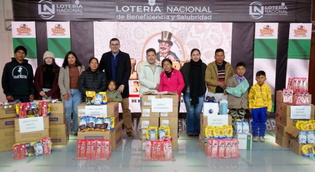 LOTERÍA NACIONAL ENTREGA MÁS DE 40 MIL BOLIVIANOS EN ASISTENCIA BENÉFICA A CINCO FAMILIAS EN SITUACIÓN DE ALTA VULNERABILIDAD