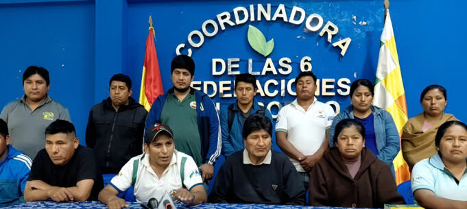 COCALEROS DEL TRÓPICO DECLARAN CUARTO INTERMEDIO EN LOS BLOQUEOS Y EVO MORALES AFIRMA QUE “NO ES UNA RENDICIÓN”