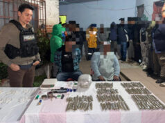 FISCALÍA DE SANTA CRUZ INVESTIGA A MADRE E HIJO POR PRESUNTO TRÁFICO DE DROGAS TRAS OPERATIVO QUE DEJÓ 20 ARRESTADOS