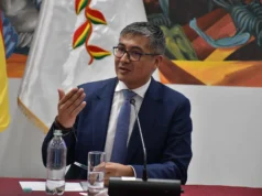 MINISTRO DE ECONOMÍA ASEGURA QUE EL TIPO DE CAMBIO FLEXIBLE BUSCA NORMALIZAR LA ECONOMÍA Y RESPONDE A LAS CRÍTICAS DE EVO MORALES