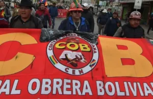 COB RATIFICA BLOQUEOS, RECHAZA EL DIÁLOGO Y EXIGE LA RENUNCIA DE RODRIGO PAZ