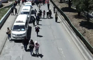 CHOFERES DE LA PAZ DAN 24 HORAS AL GOBIERNO PARA CUMPLIR RESARCIMIENTOS Y ADVIERTEN CON PEDIR LA RENUNCIA DEL PRESIDENTE