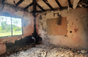 PUESTO POLICIAL Y RETÉN DE LOS TRONCOS QUEDAN ABANDONADOS TRAS DESTROZOS E INCIDENTES EN SAN JULIÁN
