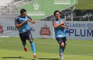 BLOOMING DERROTA A ORIENTE PETROLERO EN EL PRIMER CLÁSICO CRUCEÑO DISPUTADO FUERA DE BOLIVIA
