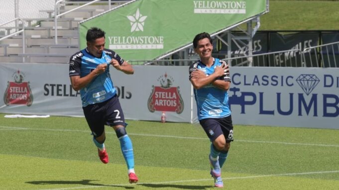 BLOOMING DERROTA A ORIENTE PETROLERO EN EL PRIMER CLÁSICO CRUCEÑO DISPUTADO FUERA DE BOLIVIA