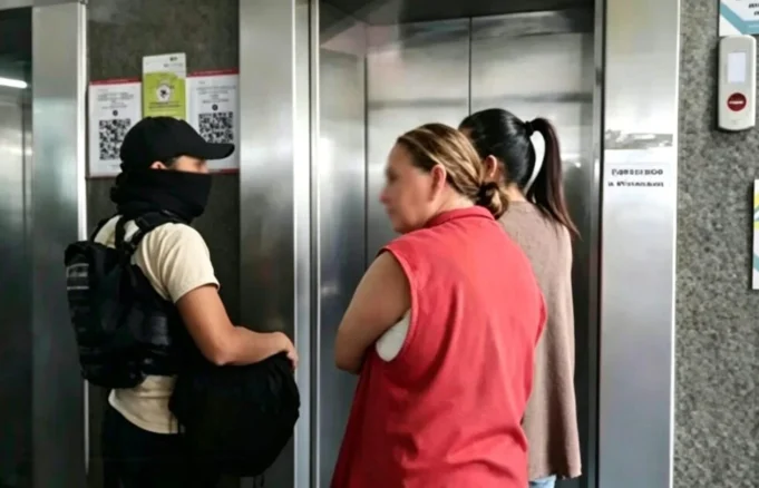 JUSTICIA OTORGA MEDIDAS SUSTITUTIVAS A DOS MUJERES INVESTIGADAS POR EL HALLAZGO DE ARMAS EN VIRU VIRU