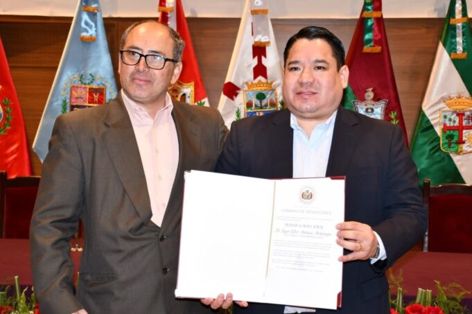 FISCAL GENERAL RECIBE LA DISTINCIÓN AL MÉRITO JUDICIAL OTORGADA POR LA CÁMARA DE SENADORES EN HOMENAJE A LA REVOLUCIÓN DEL 16 DE JULIO