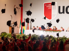 LA UDI GRADÚA A MÁS DE 100 NUEVOS PROFESIONALES COMPROMETIDOS CON EL DESARROLLO DE BOLIVIA