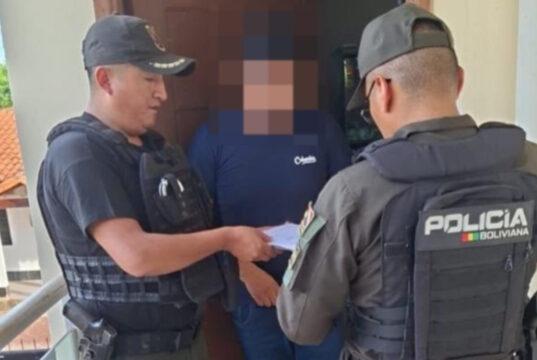 TRES POLICÍAS Y UN CAPITÁN DE AVIÓN CIVIL ENVIADOS A PRISIÓN CON DETENCIÓN PREVENTIVA RELACIONADOS CON EL CASO ENCOMIENDA CON DINERO EN BENI
