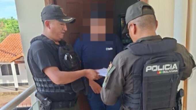 TRES POLICÍAS Y UN CAPITÁN DE AVIÓN CIVIL ENVIADOS A PRISIÓN CON DETENCIÓN PREVENTIVA RELACIONADOS CON EL CASO ENCOMIENDA CON DINERO EN BENI