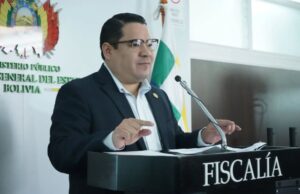 FISCAL GENERAL AFIRMA QUE NO EXISTEN PRUEBAS DE NARCOTRÁFICO EN CARGAMENTOS DE MADERA BOLIVIANA