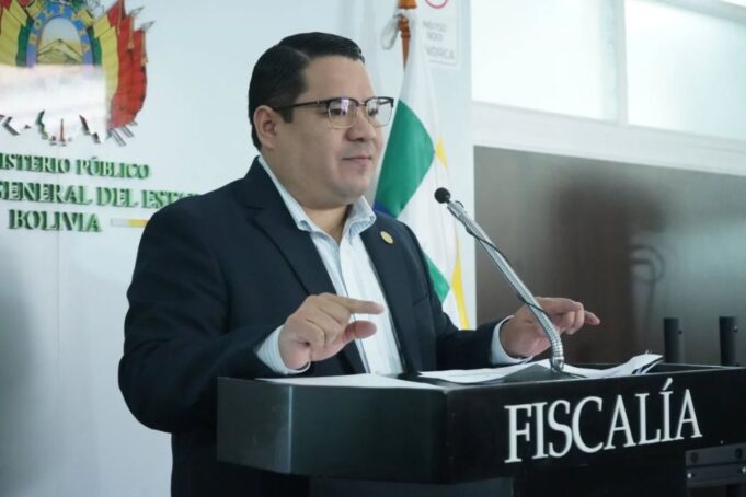 FISCAL GENERAL AFIRMA QUE NO EXISTEN PRUEBAS DE NARCOTRÁFICO EN CARGAMENTOS DE MADERA BOLIVIANA