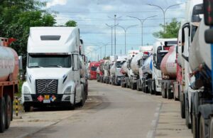 GOBIERNO ASEGURA QUE EL ABASTECIMIENTO DE COMBUSTIBLES SE NORMALIZARÁ EN LOS PRÓXIMOS DÍAS