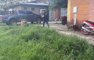 HALLAN UN MENSAJE JUNTO A UNO DE LOS DOS HOMBRES DECAPITADOS EN YAPACANÍ; INVESTIGAN SU CONTENIDO