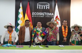 FISCAL GENERAL RECIBE AL ALCALDE Y AUTORIDADES ORIGINARIAS DE CHAYANTA – POTOSÍ Y ASUME EL COMPROMISO DE CREAR UN ASIENTO FISCAL PARA EL MUNICIPIO
