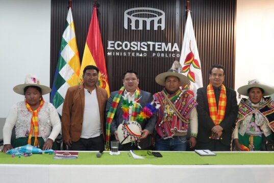 FISCAL GENERAL RECIBE AL ALCALDE Y AUTORIDADES ORIGINARIAS DE CHAYANTA – POTOSÍ Y ASUME EL COMPROMISO DE CREAR UN ASIENTO FISCAL PARA EL MUNICIPIO