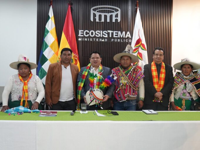 FISCAL GENERAL RECIBE AL ALCALDE Y AUTORIDADES ORIGINARIAS DE CHAYANTA – POTOSÍ Y ASUME EL COMPROMISO DE CREAR UN ASIENTO FISCAL PARA EL MUNICIPIO