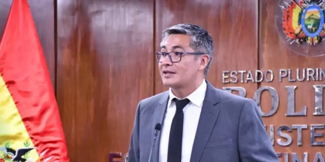 el-ministro-de-economia-jose-gabrie_101-14521010_20260218114623