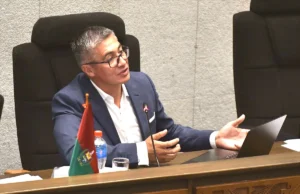 EXMINISTRO JOSÉ GABRIEL ESPINOZA RETIRA AMPARO CONTRA SU CENSURA Y DEFIENDE EL RESPETO A LAS INSTITUCIONES