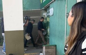 JHONNY FERNÁNDEZ SE ABSTIENE DE DECLARAR Y SEGUIRÁ EN LIBERTAD DENTRO DE INVESTIGACIÓN POR USO INDEBIDO DE INFLUENCIAS