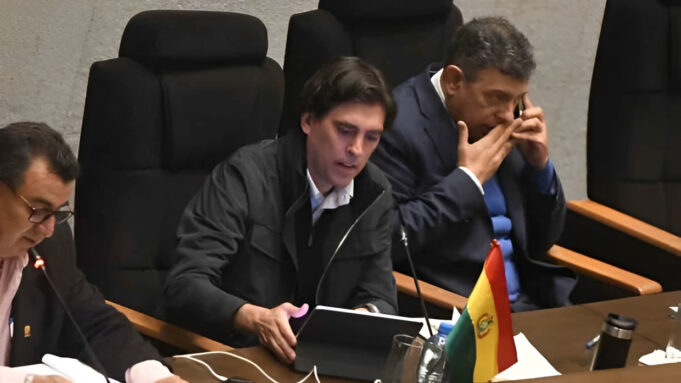 MINISTRO DE OBRAS PÚBLICAS ASEGURA QUE FERNANDO CERIMEDO SOLO ASESORABA EN TEMAS COMUNICACIONALES