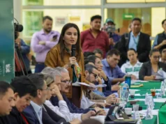SANTA CRUZ Y EL GOBIERNO ACUERDAN LA ENTREGA DE 703 ÍTEMS PARA FORTALECER EL SECTOR SALUD