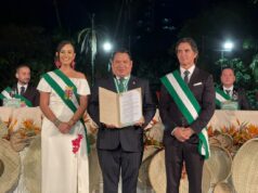 FISCAL GENERAL RECIBE RECONOCIMIENTOS POR SU TRAYECTORIA Y APORTE A LA JUSTICIA EN EL MARCO DE LOS ACTOS POR EL 216 ANIVERSARIO DE LA GESTA LIBERTARIA DE SANTA CRUZ