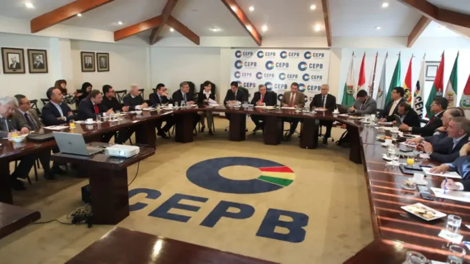 CEPB RESPALDA MEDIDAS ECONÓMICAS DEL GOBIERNO, PERO ADVIERTE RIESGO DE CONTRACCIÓN Y PIDE REFORMAS URGENTES PARA ATRAER INVERSIONES