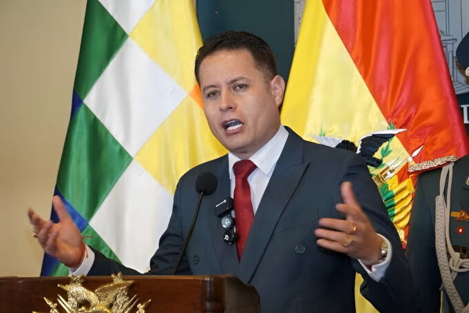 EDMAND LARA PIDE RESPETAR EL DEBIDO PROCESO Y RECHAZA QUE UNA LISTA DE EEUU DETERMINE EL FUTURO DEL FISCAL MARIACA