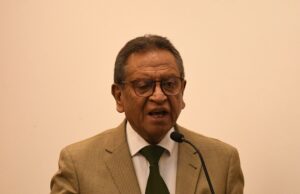 MINISTRO OVIEDO SUGIERE QUE RÓGER MARIACA ESTUVO DETRÁS DE LOS 53 DÍAS DE BLOQUEOS EN BOLIVIA