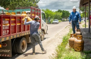 GOBIERNO MANTIENE EL PRECIO DE LA GARRAFA DE GLP EN BS 22,50 Y ESTABLECE UN MECANISMO DE COMPENSACIÓN DE COSTOS